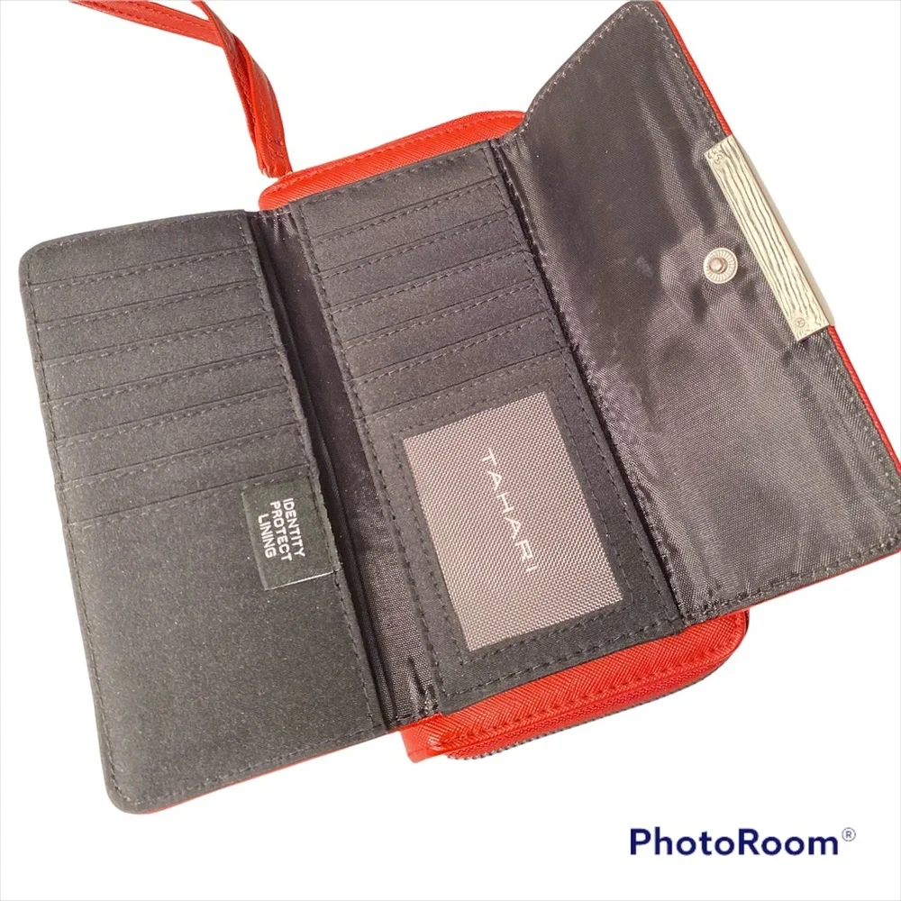Tahari Red Zip Around Wallet Wristlet Women’s Leather Organizer Clutch